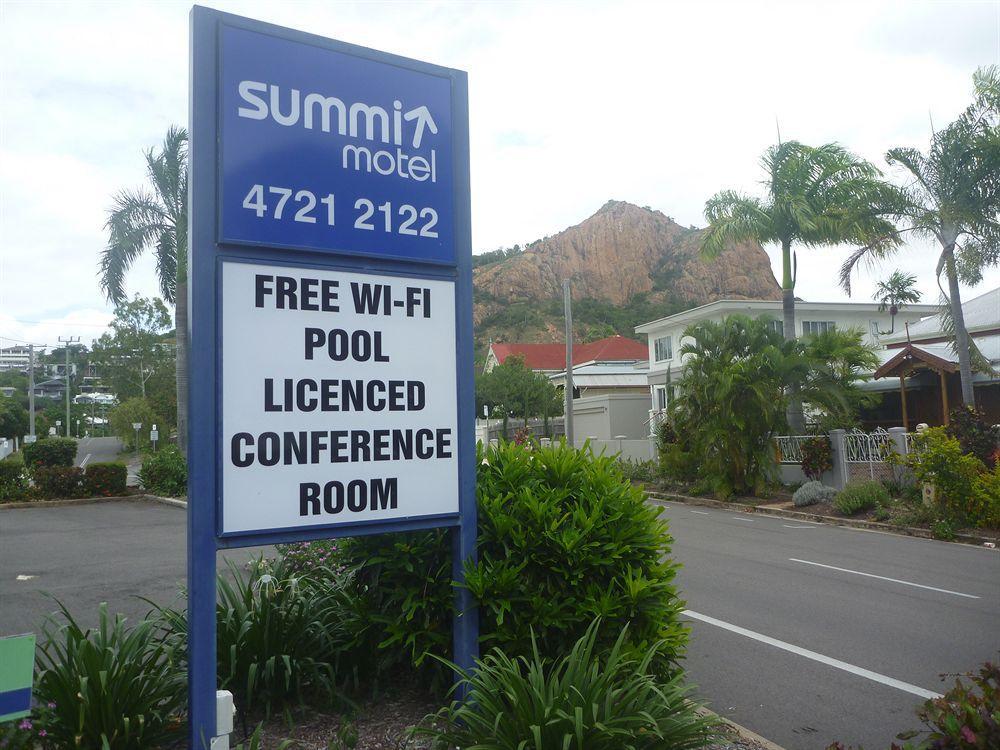 טאונסביל Summit Motel מראה חיצוני תמונה