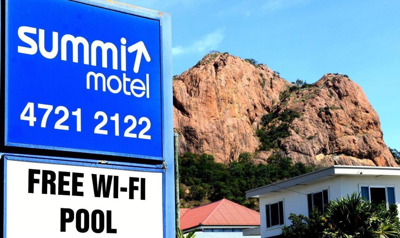 טאונסביל Summit Motel מראה חיצוני תמונה
