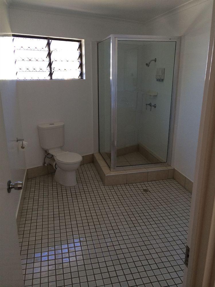 טאונסביל Summit Motel מראה חיצוני תמונה